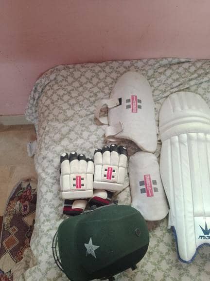 Cricket Kit Excellent Condition 0