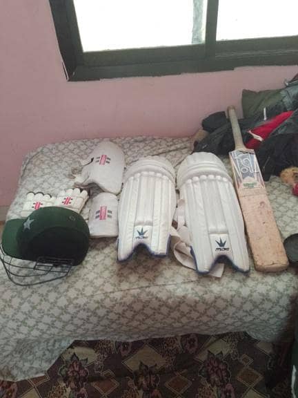 Cricket Kit Excellent Condition 1