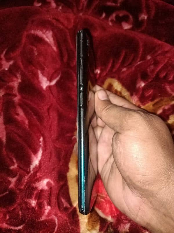 vivo y1s 2gb ram 32gb memory 2