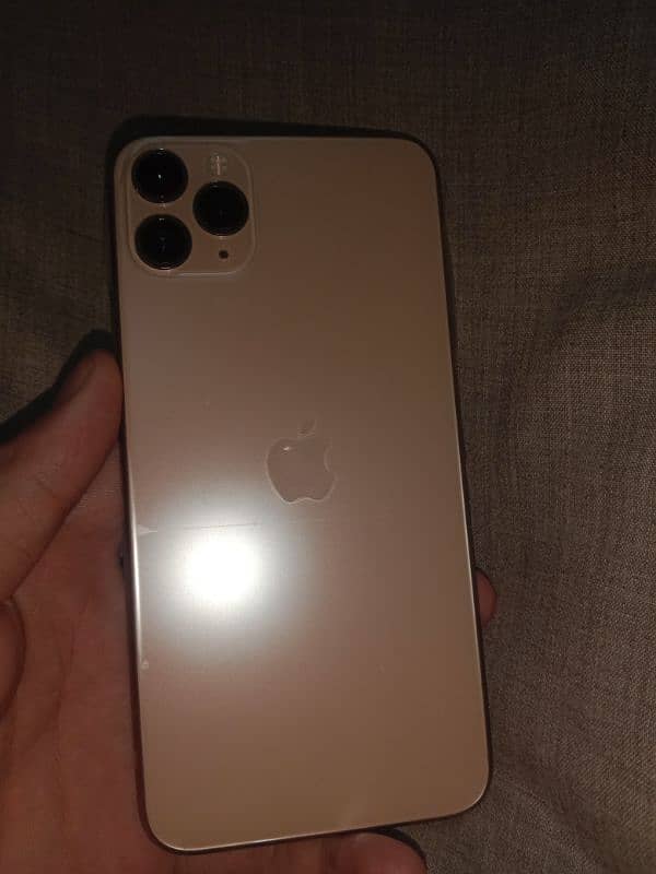 iPhone 11 pro max non pta for sale and exchange in Rawalpindi 0