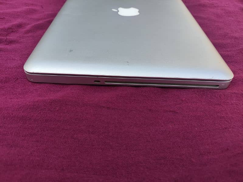 Macbook Pro core i5 8GB+1TB SSD 100% working 12