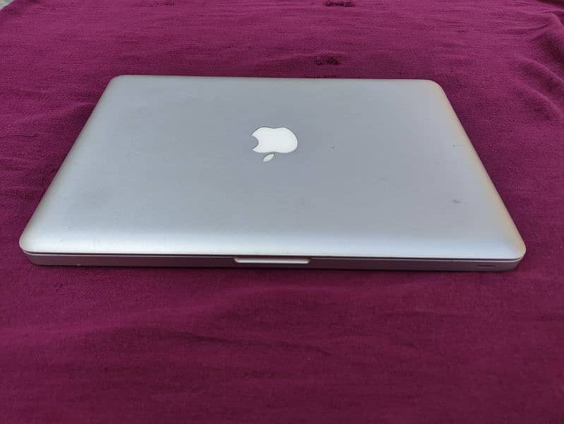 Macbook Pro core i5 8GB+1TB SSD 100% working 14