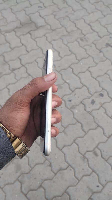 Iphone 11 PTA approved 1