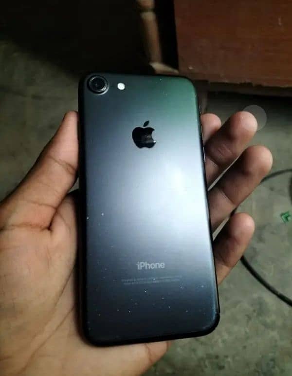 iphone 7  128gb 1