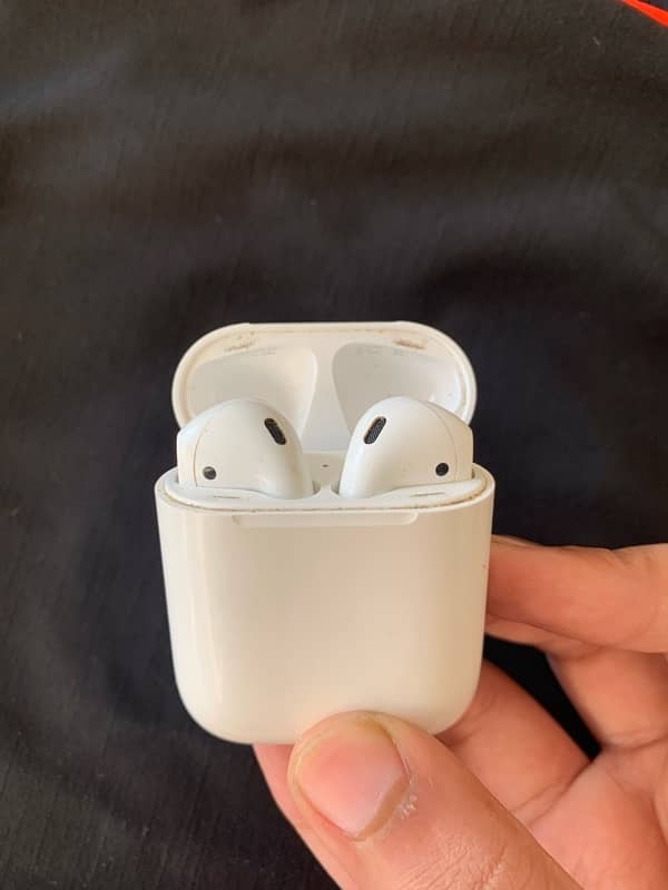 Apple AirPods 2 3