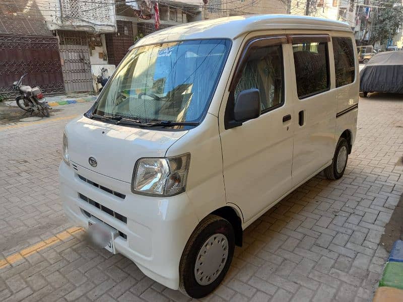 Daihatsu Hijet 2013 Automatic 1