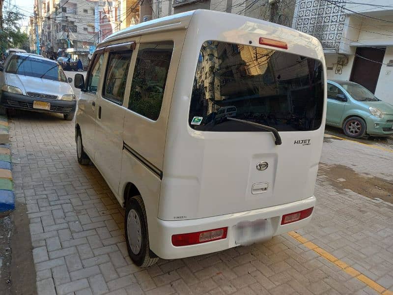 Daihatsu Hijet 2013 Automatic 7