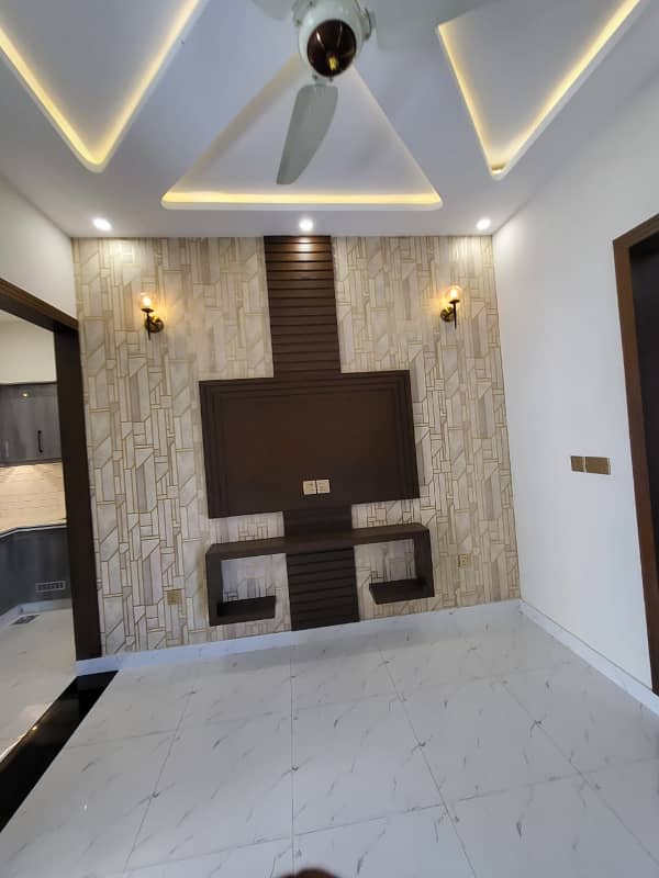 5 Marla Brand New House Double Story Available For Sale In Bahria Orchard Lahore. 4