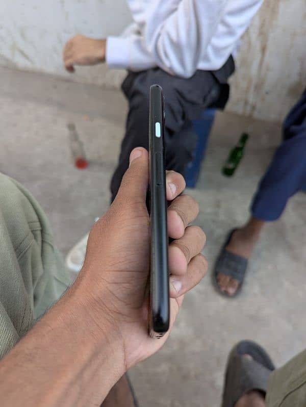 Google Pixel 4a 4