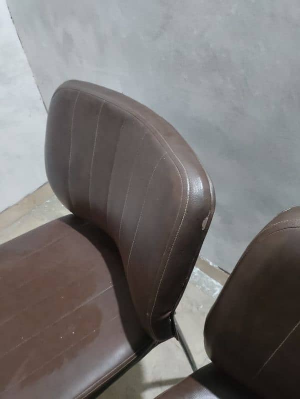 visiting chair/ office chair in good condition 0