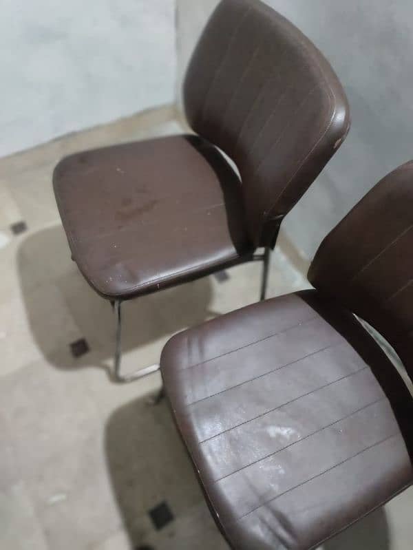 visiting chair/ office chair in good condition 5