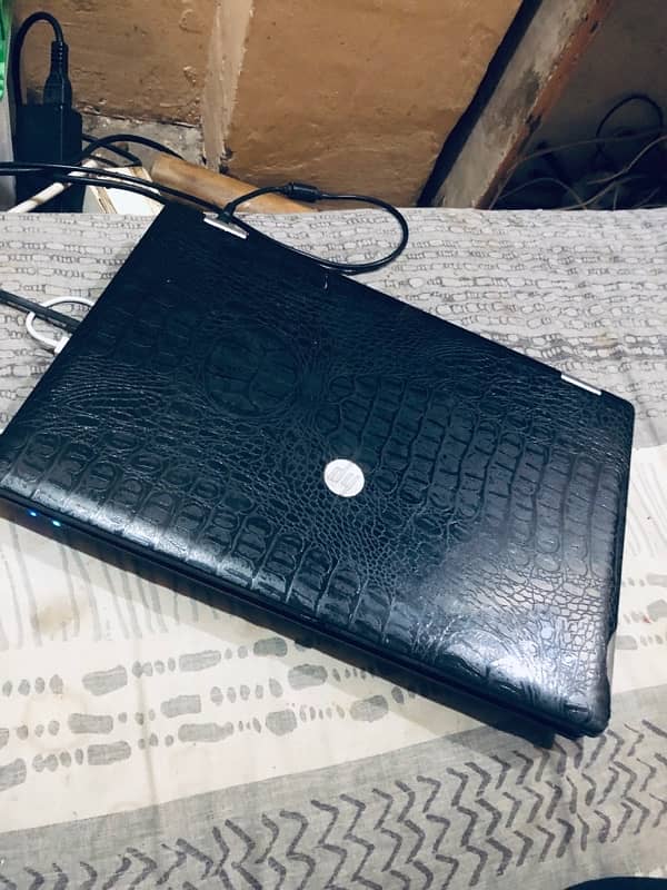 hp laptop good working 0