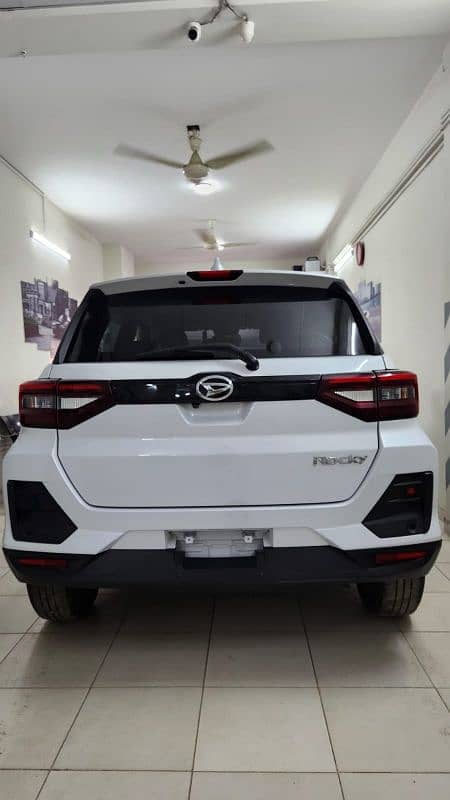 Daihatsu Rocky 2021 3