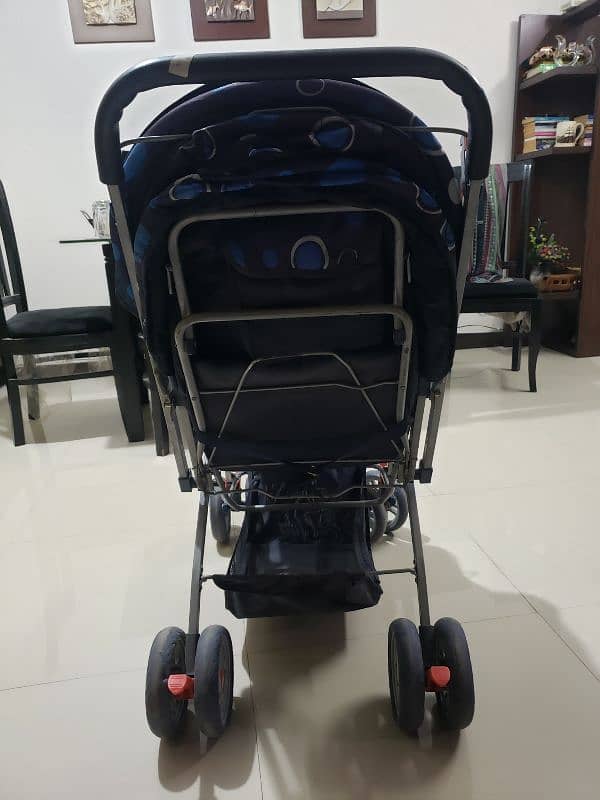 KIDS/BABY PRAM/STROLLER IN EXCELLENT CONDITION 3