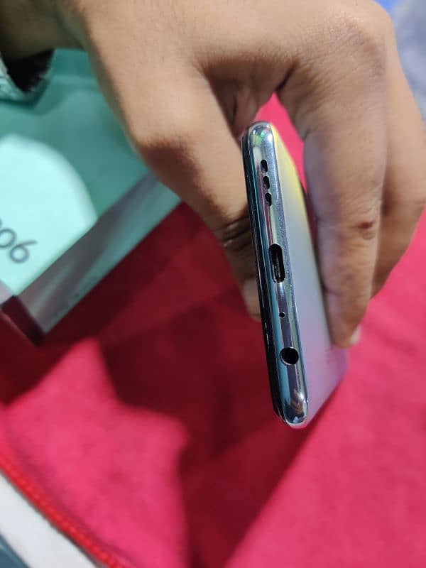 Oppo Reno 6 box charger 2