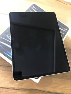 Apple iPad pro M2 12 9-inch