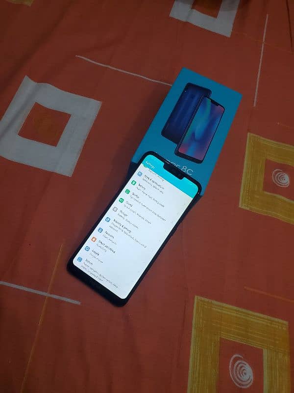 Honor 8C Complete Box 1