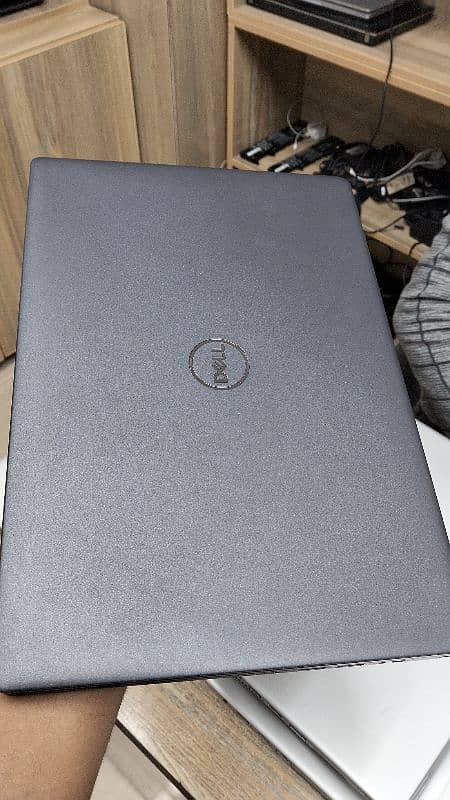 Dell latitude 3410 2