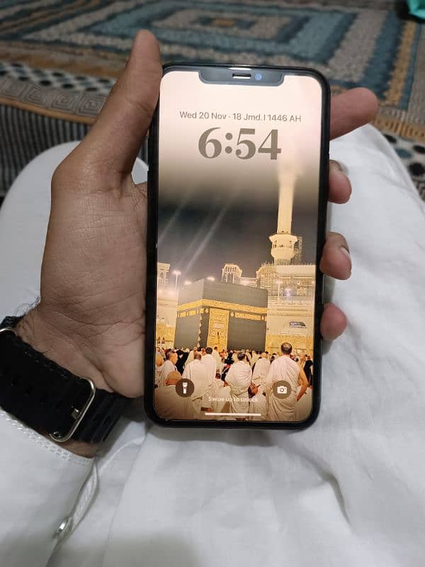 Iphone 11 pro max 256gb pta 5