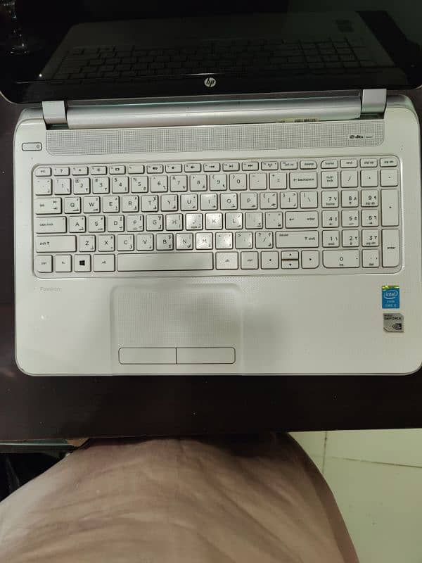 Hp pavilion core I5 4th generation 9