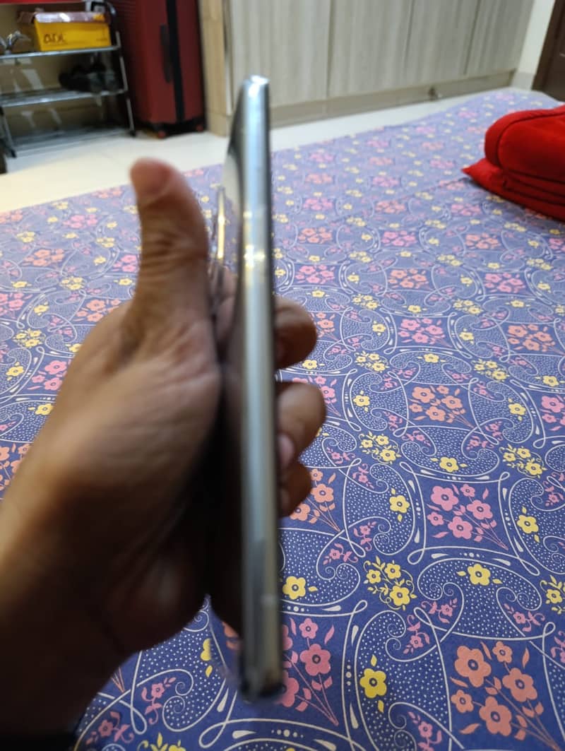 One Plus 9 Pro 12/256 GB 10/10 Condition 3