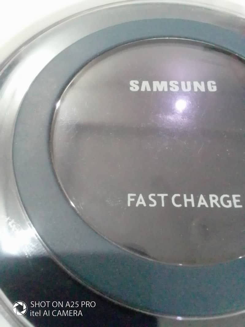 Samsung wireless charger (copy) 4