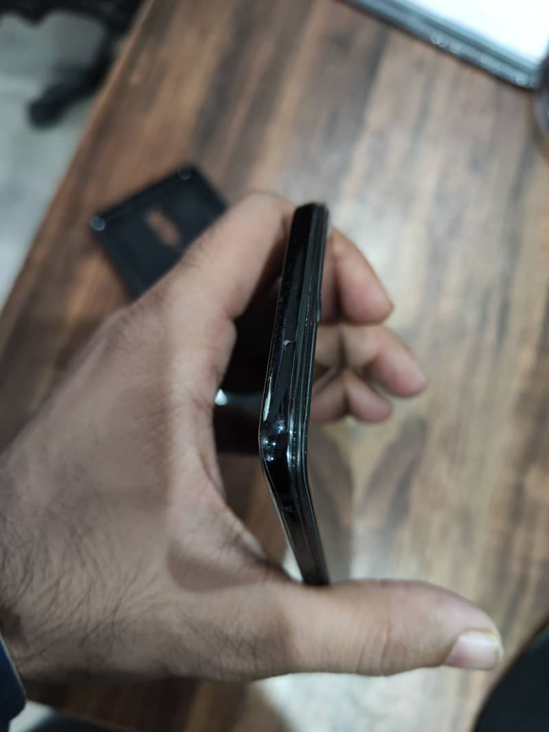 OnePlus 6t . . 8=128 10