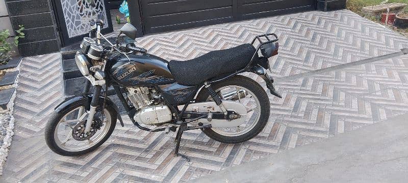 Suzuki GS150 SE 0