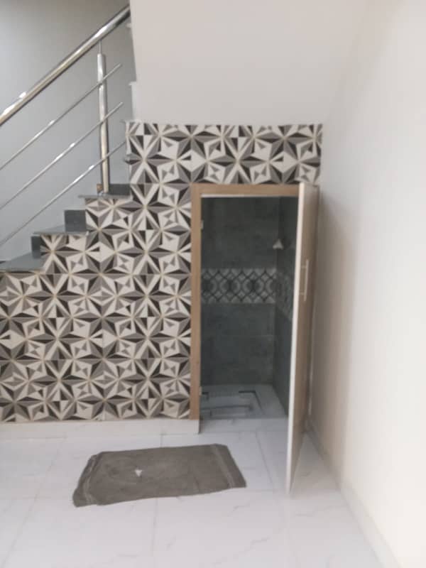 5 Marla House For Rent In E-Block Khayaban-e-Amin Society Lhr. 8