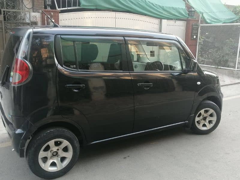 Japanese Nissan Moco automatic car 24km fuel average b/t mira or move 2