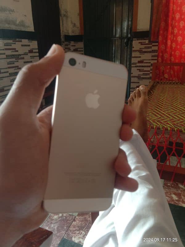 iphone 5s Original Condition 10\10 0