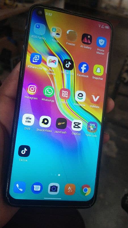 infinix 4/128Gb 0