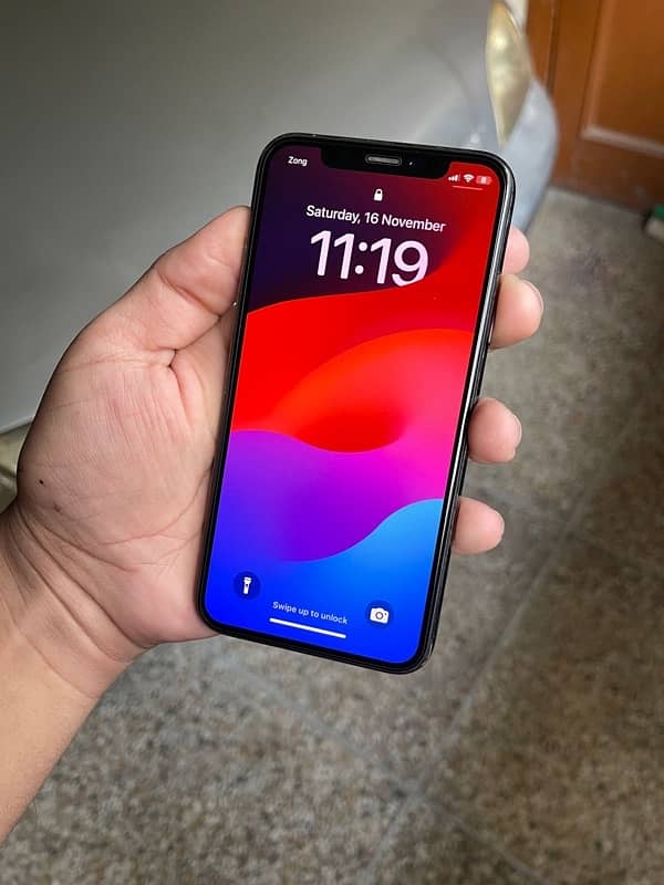 iPhone xs 64gb pta approved 8