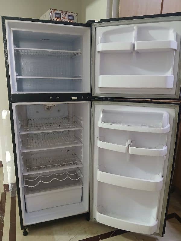 refrigerator 3