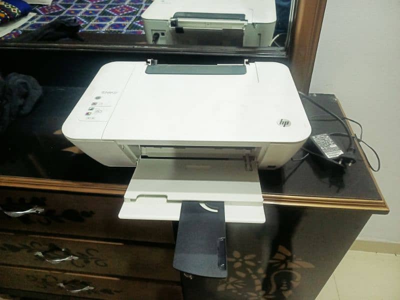 HP DeskJet 1050 - Printer | Scanner | Photocopier 0