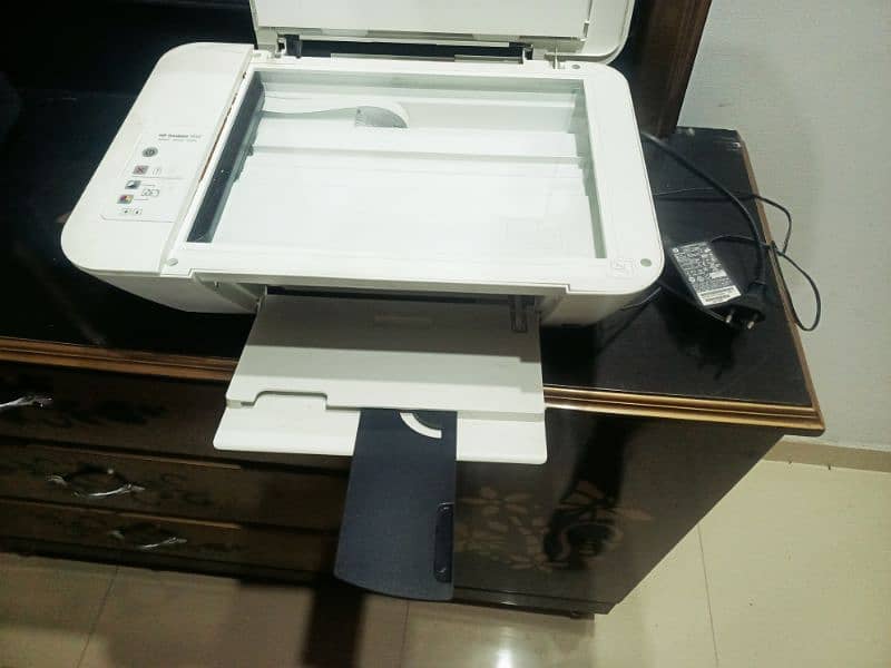 HP DeskJet 1050 - Printer | Scanner | Photocopier 1