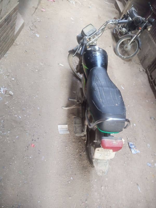 Honda 70 2019 model Karachi register  Demand 80k Urgent sale 1