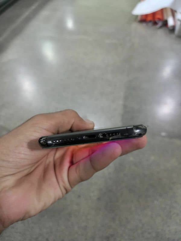 iphone 11 pro max. 256gb JV 10 BY 10 1