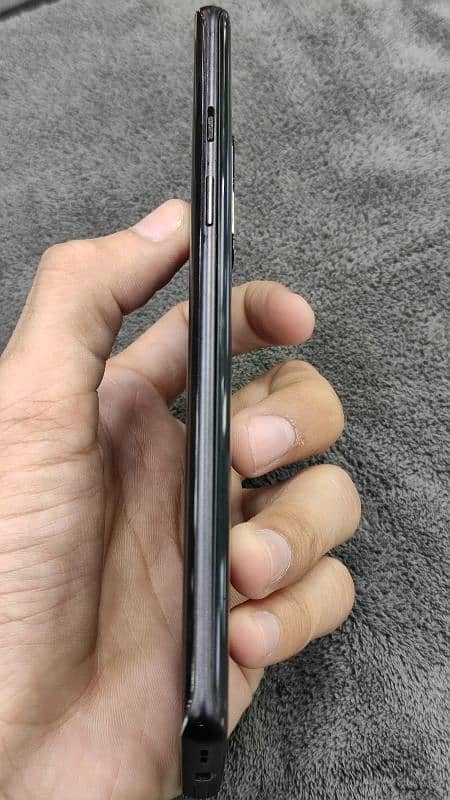 OnePlus 8 single sim approved 8 GB ram 128 GB rom 6