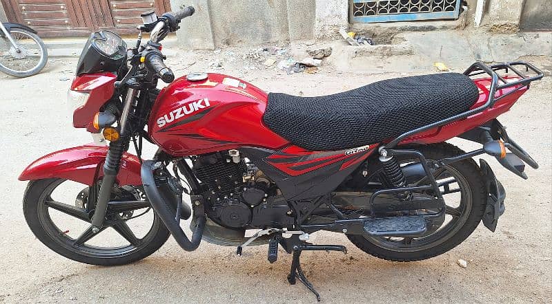 Suzuki GR 150 2023 Red Color 2