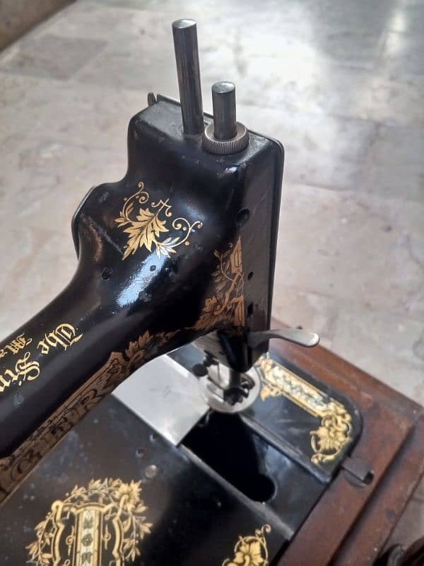 Indian Star Singer 28, 28K Hand Crank Sewing Machine c1914 2