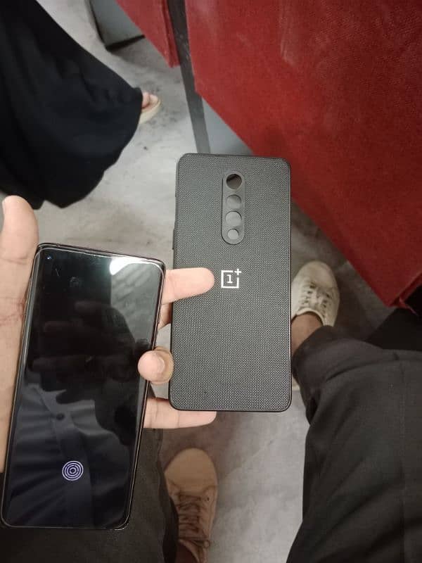 OnePlus8 3