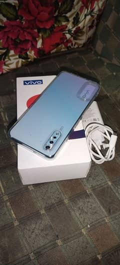 vivo S1 8GB 256gb bilkul saf condition hai