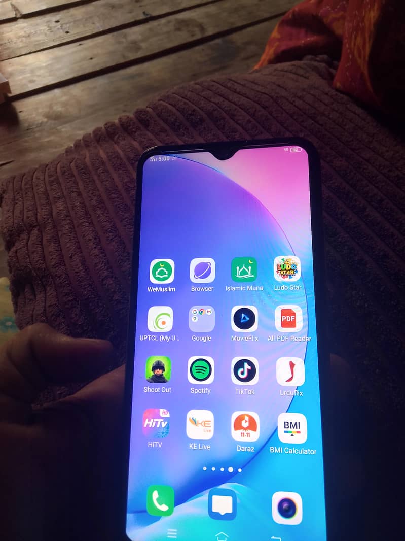 Urgent sell Vivo Y 17 original kit he pta approved lo or chalao 0