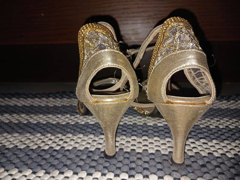 EBH matt gold heels 2