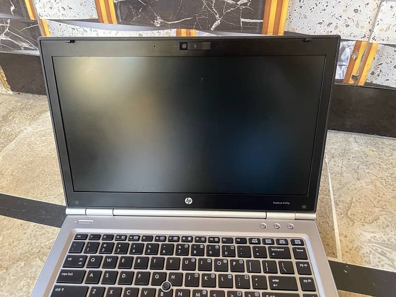 HP EliteBook 8470p core i5 3rd generation 3