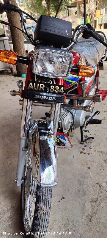 Honda CD70 2024 4