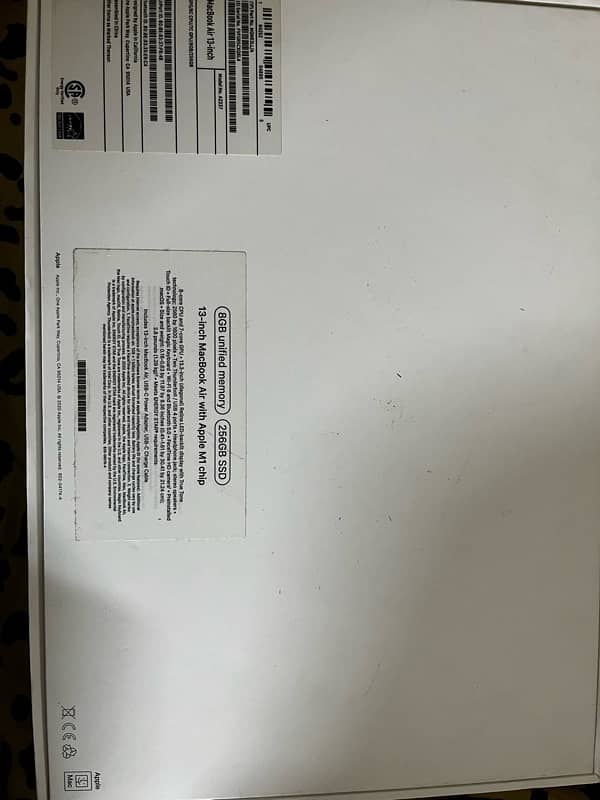 MacBook Air 2020 - used - 8/10 0