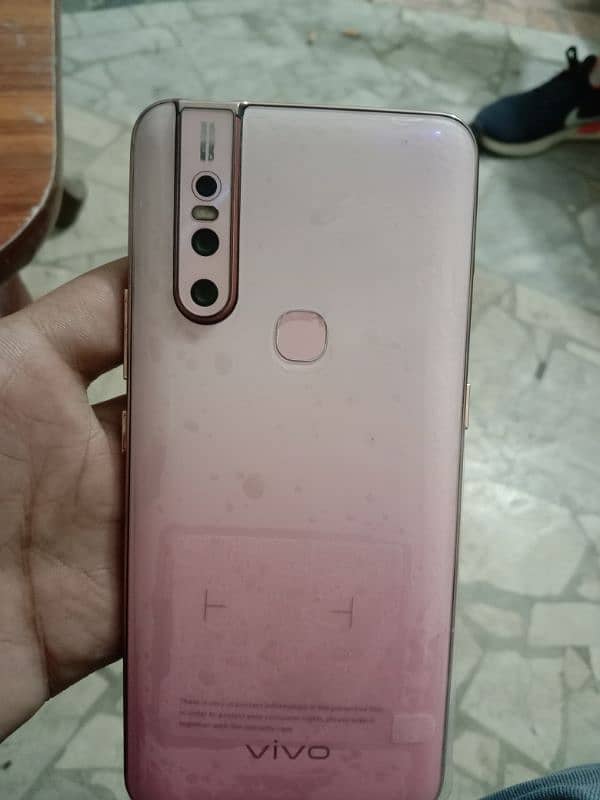 vivo V15 ( 8/256) 0