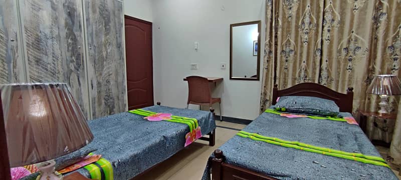 Best GIRLS HOSTEL (Bigway Executive Living) Furnished Sharing Rooms for WORKING Women, UMT, Bahria University, KIPS, JOBIAN Girls 3